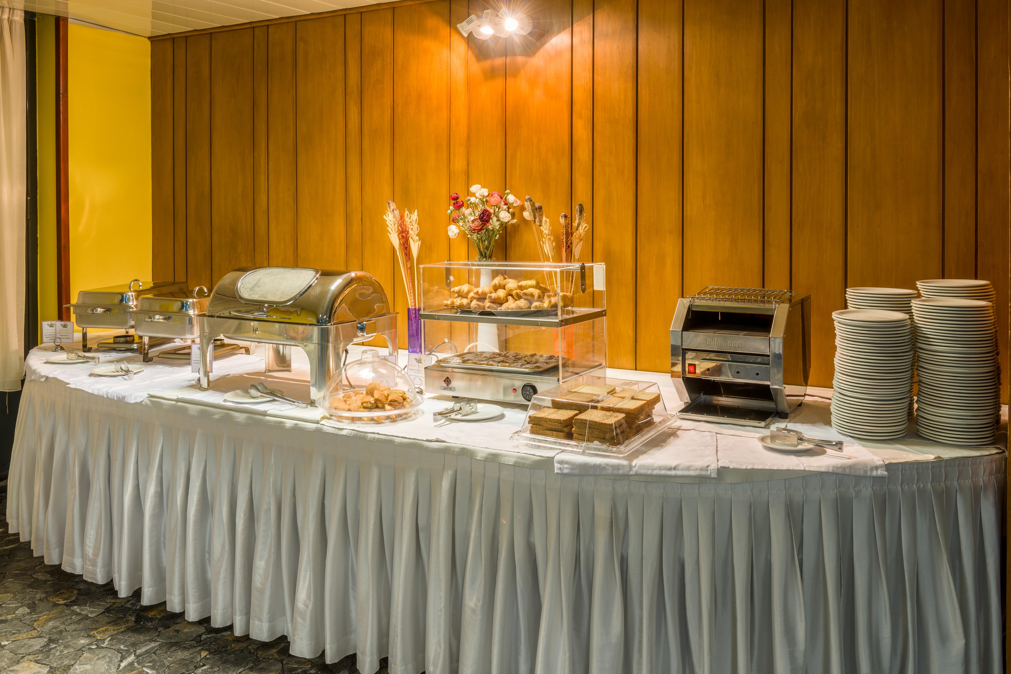 סלוניקי Queen Olga Hotel מראה חיצוני תמונה