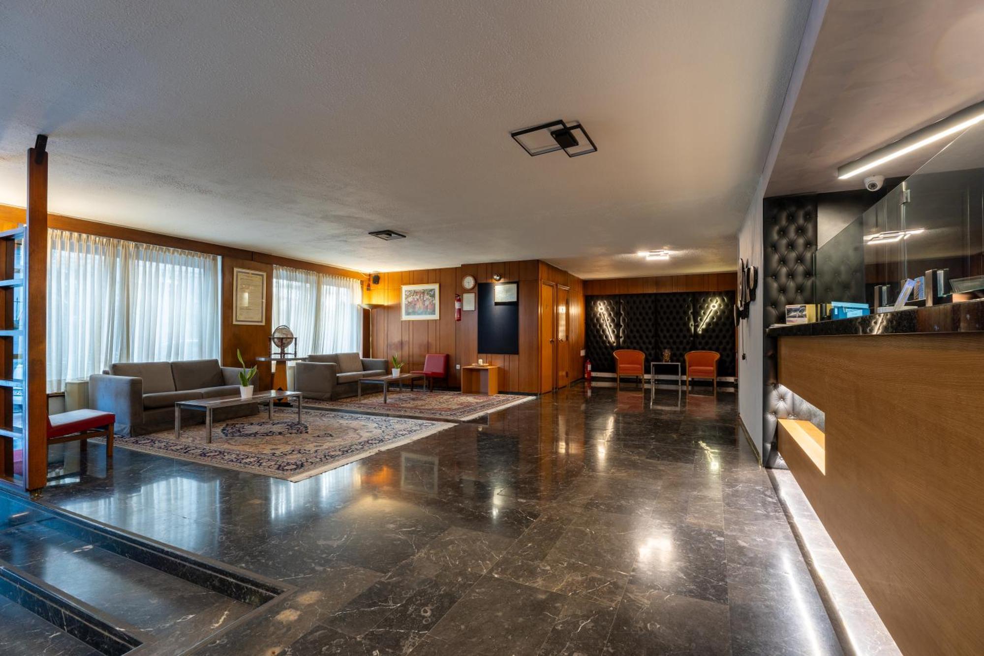 סלוניקי Queen Olga Hotel מראה חיצוני תמונה