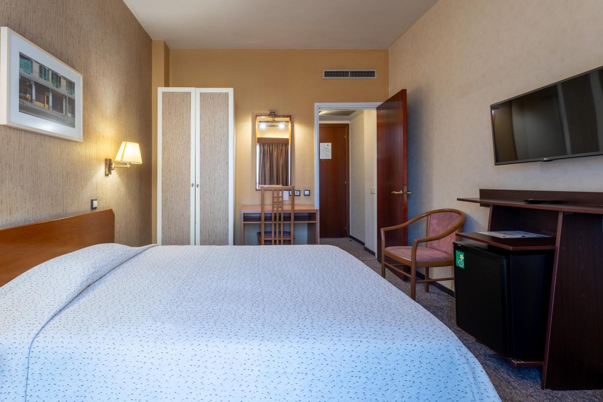 סלוניקי Queen Olga Hotel מראה חיצוני תמונה